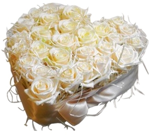 Белое свадебное сердце из роз